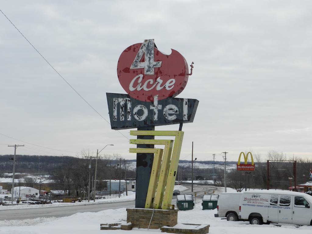 4 Acre Motel Kansas City Exterior foto